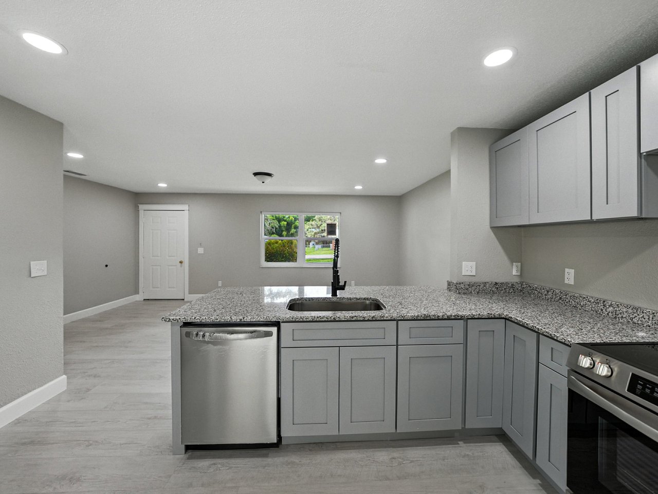 34819 Hibiscus Drive