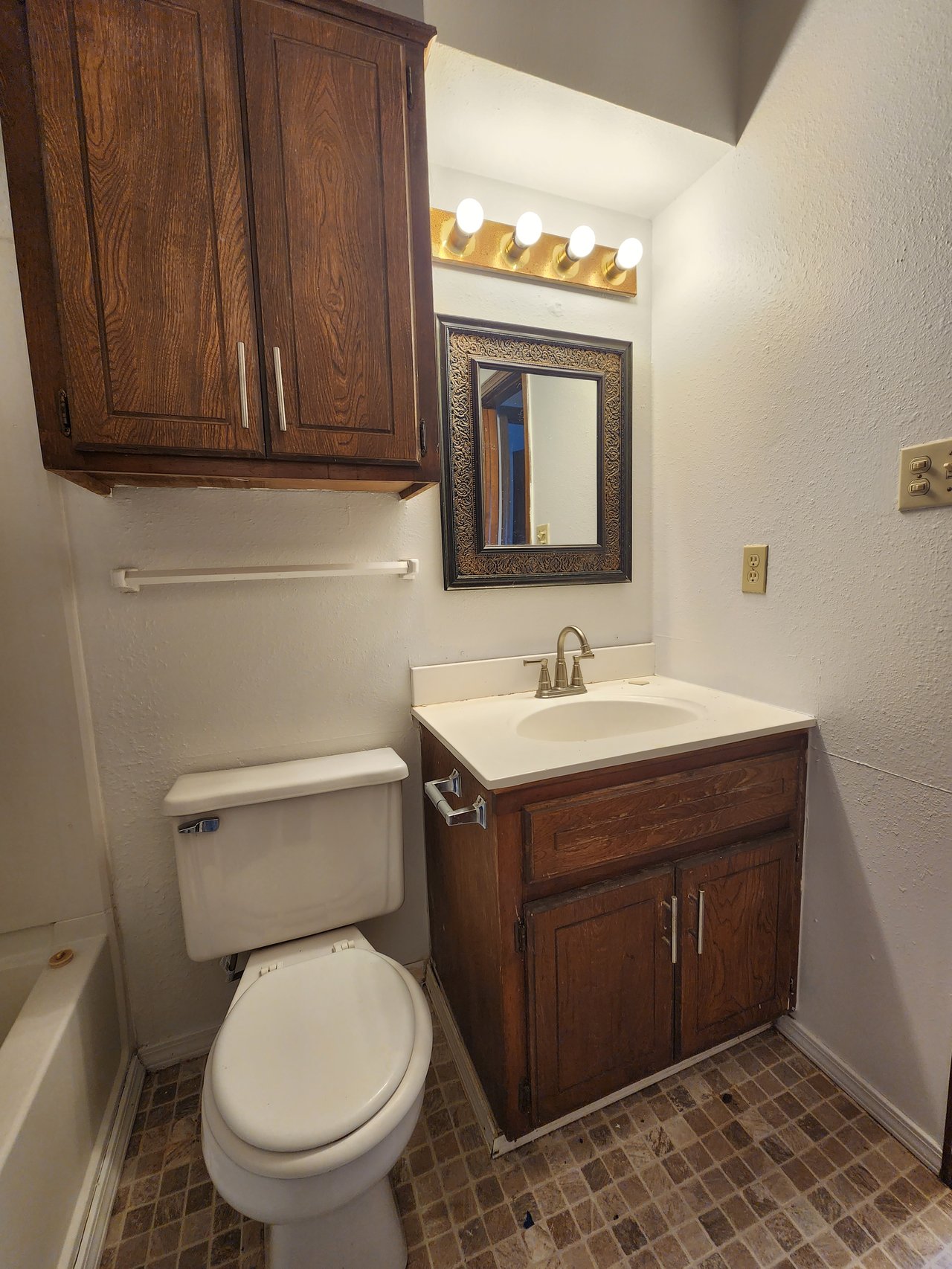 3901 North Kickapoo Unit 7