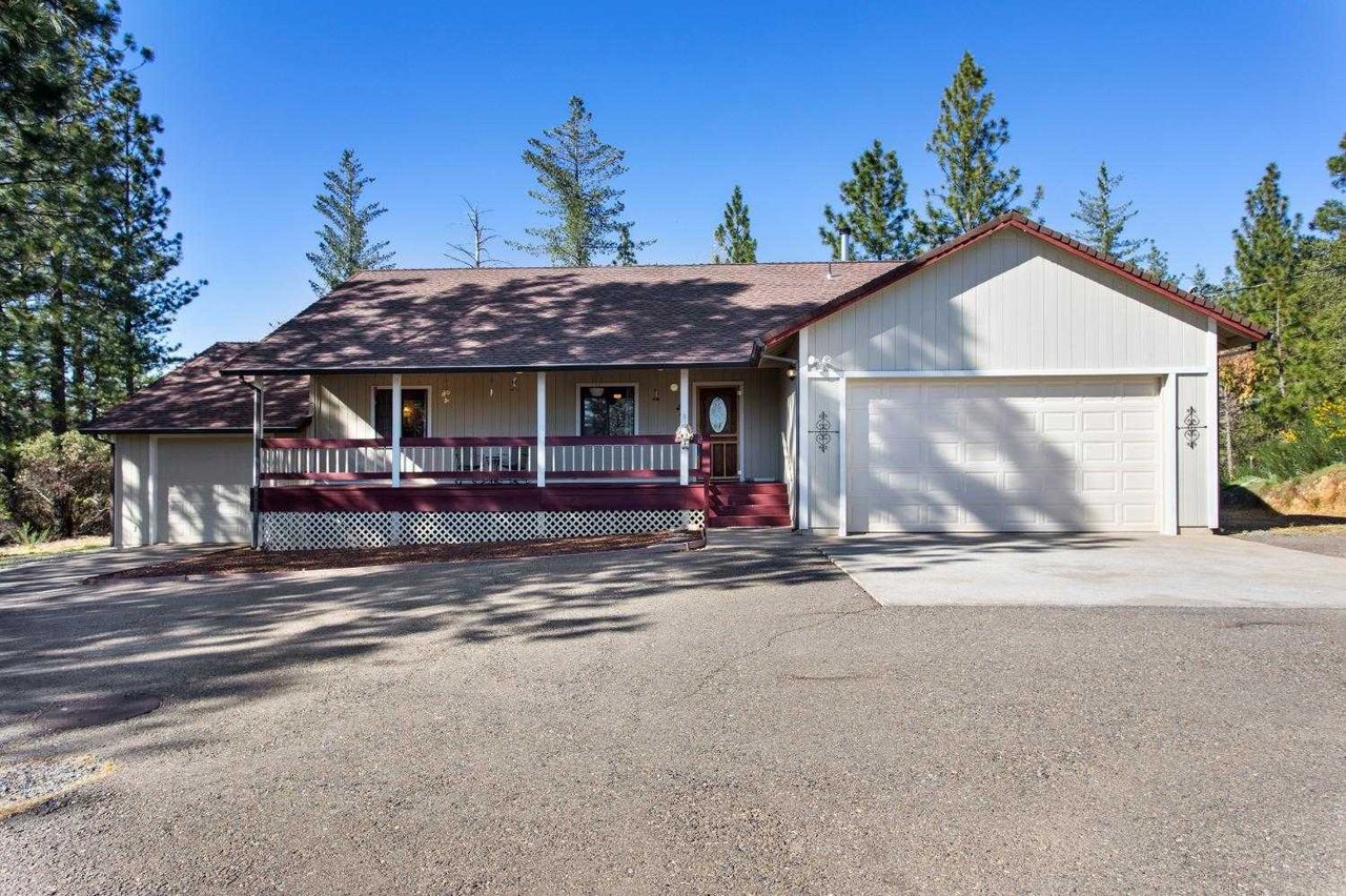 5898 Catbird Hill Lane
