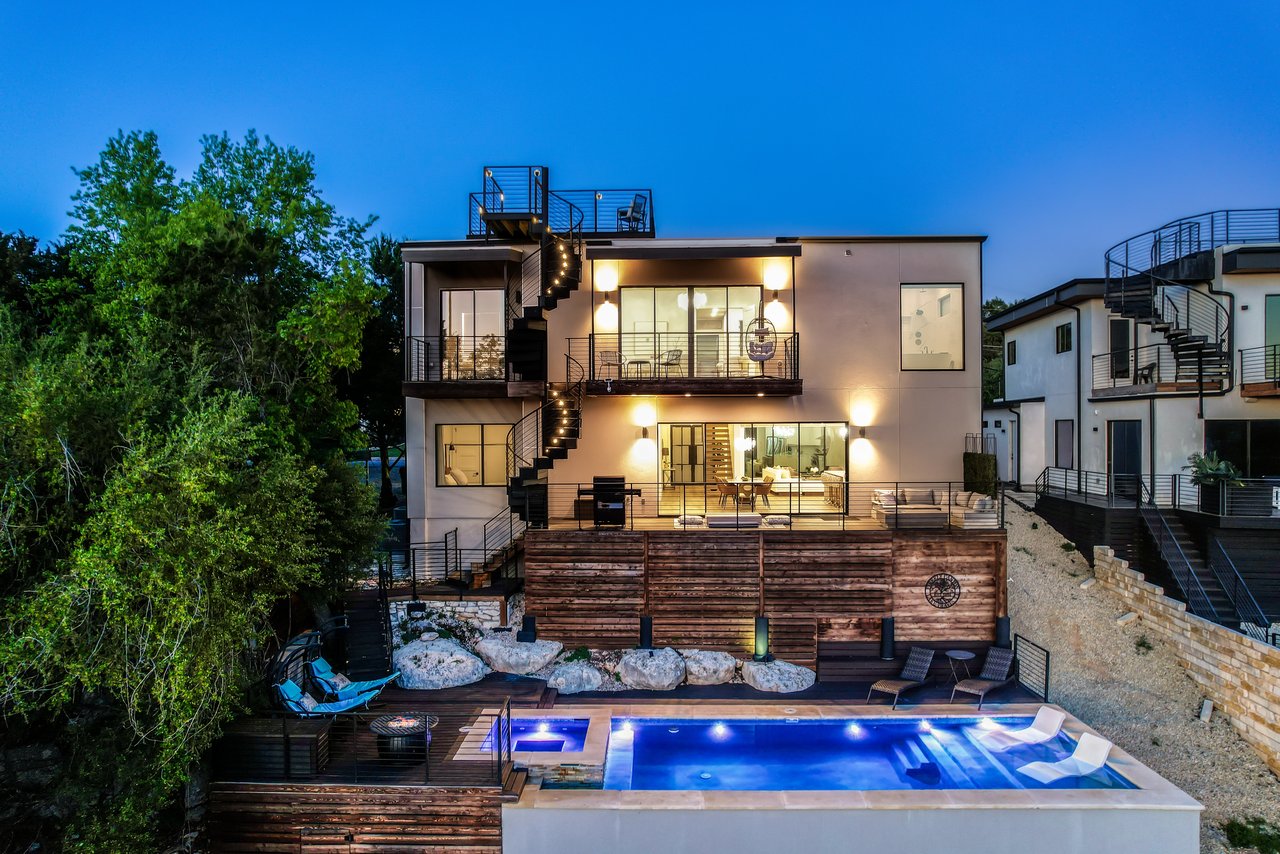 3138 Chisholm Trail
