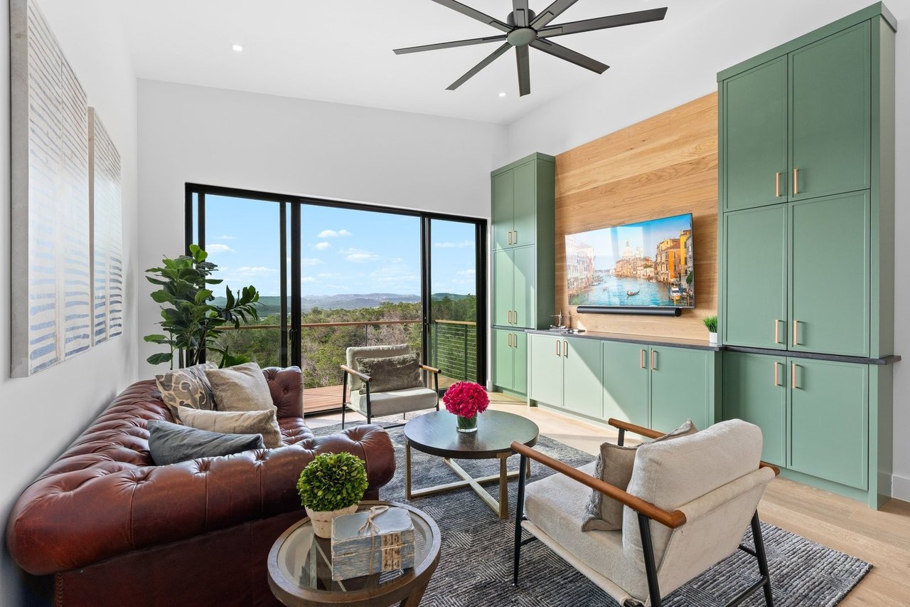 Luxxis Design 1104 Summit