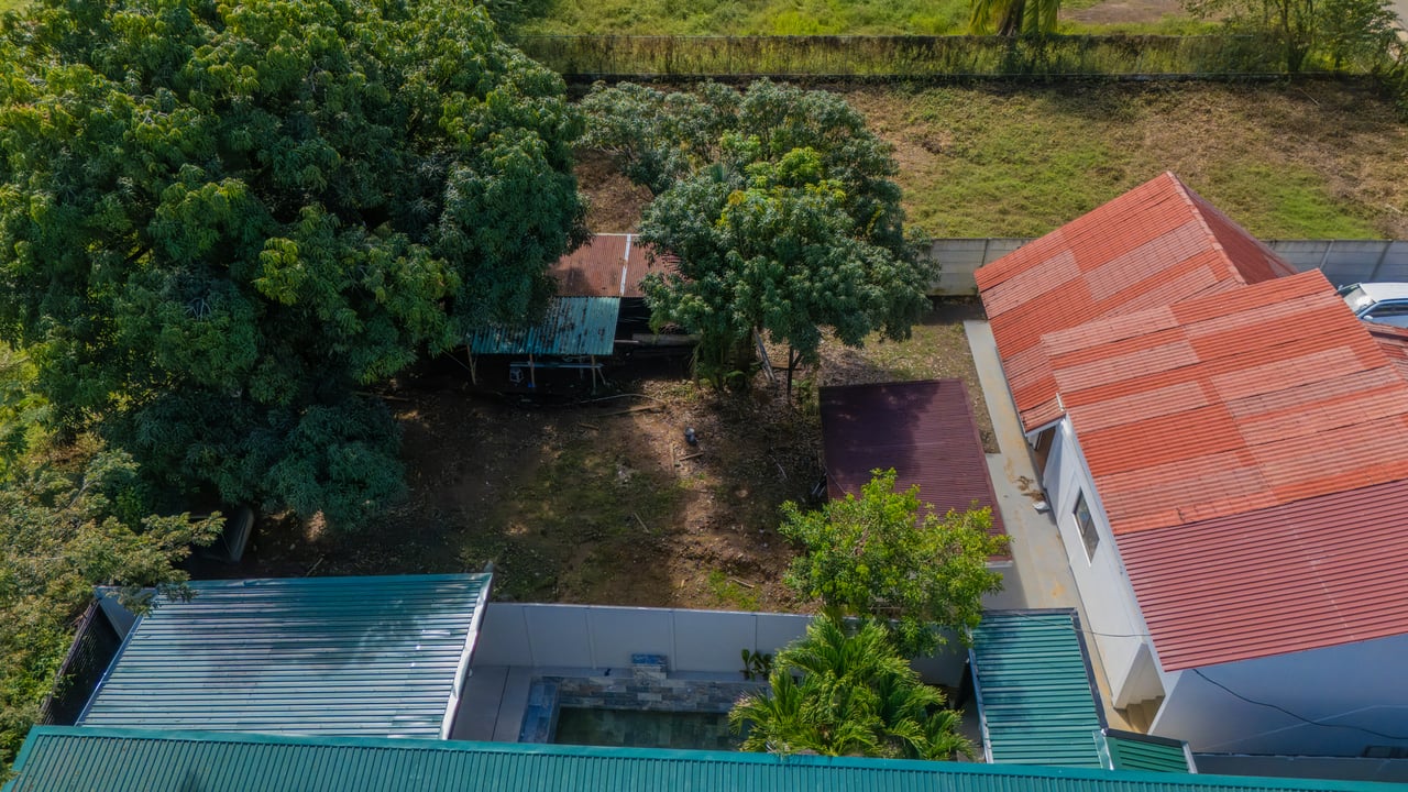 Apartments within Walking Distance to the Beach In Uvita – 0.21 Acres