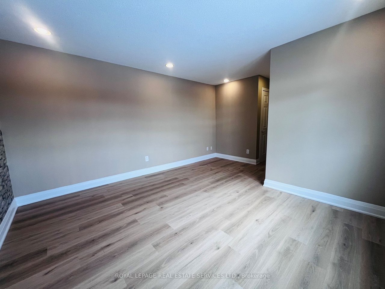 2512 Harman Crt