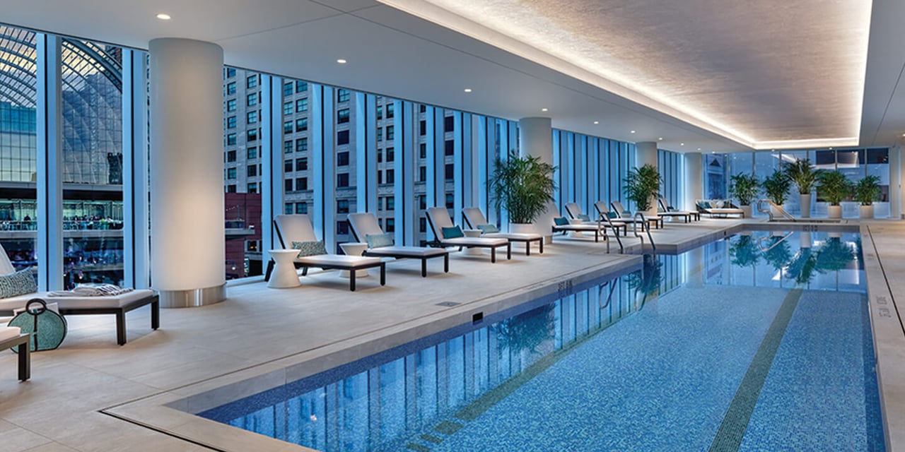 philadelphia-luxury-condo-indoor-pool-skyline