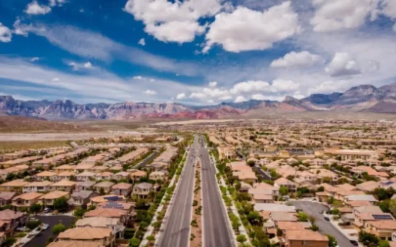 Top-Rated Neighborhoods in Summerlin: A Guide to Luxury Living in Las Vegas