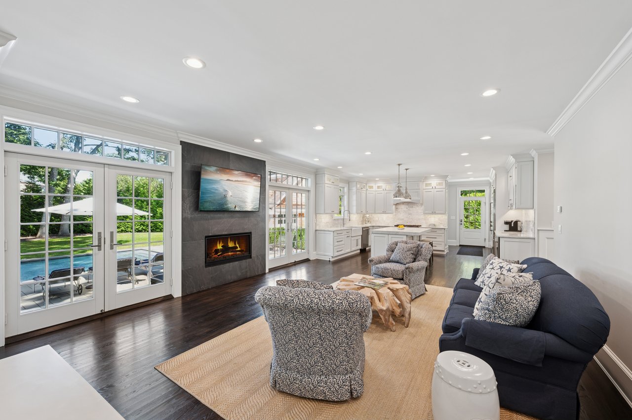 24 Seely Lane