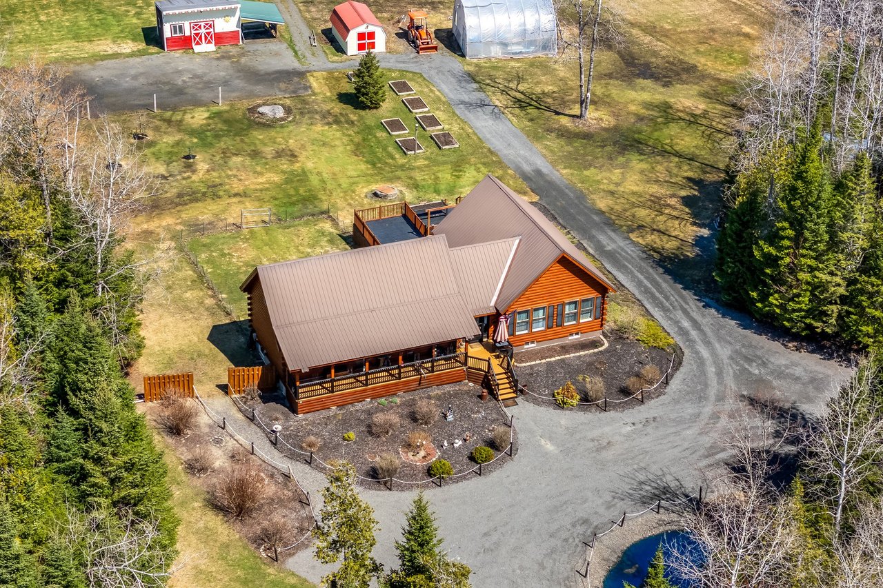 291 River Road Milo, ME 04463-1603