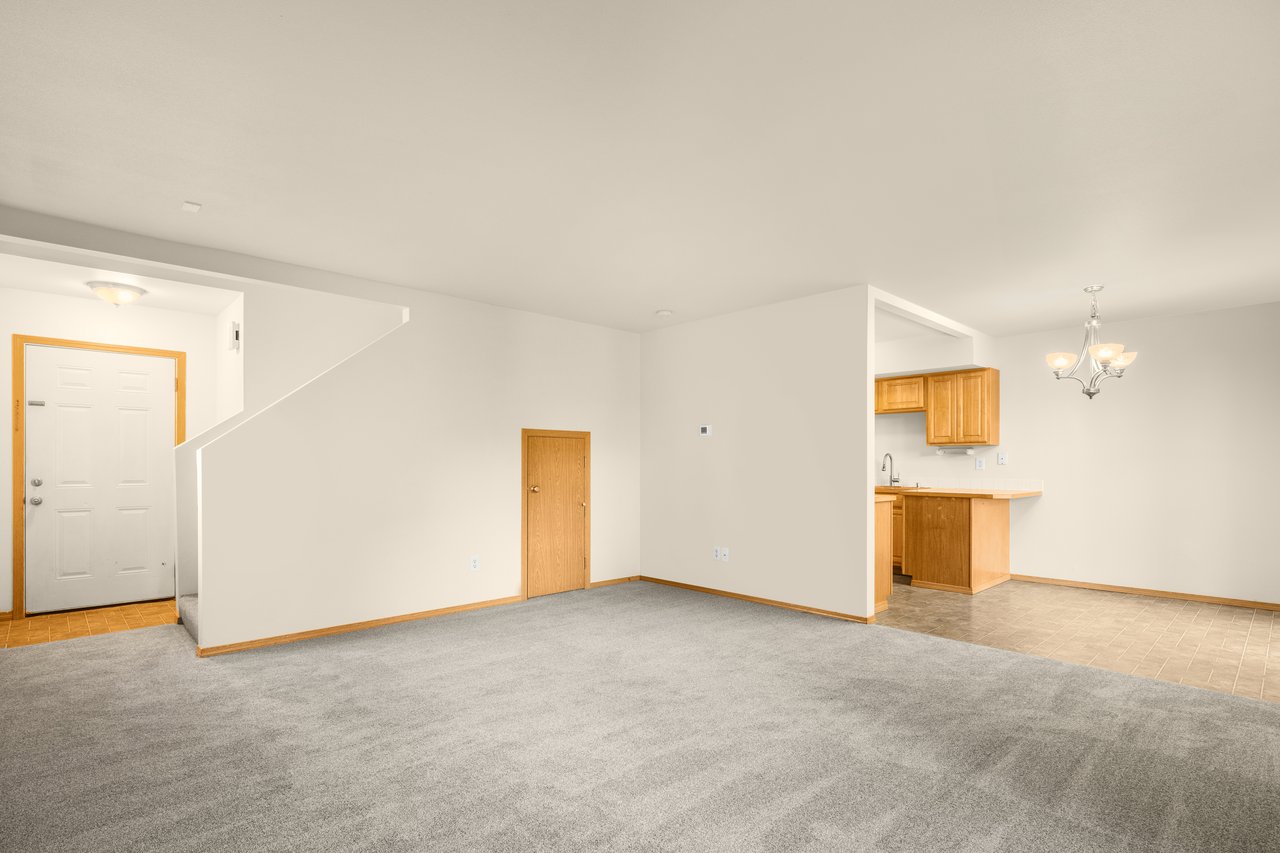 7510 193rd Avenue E Unit: 1&2