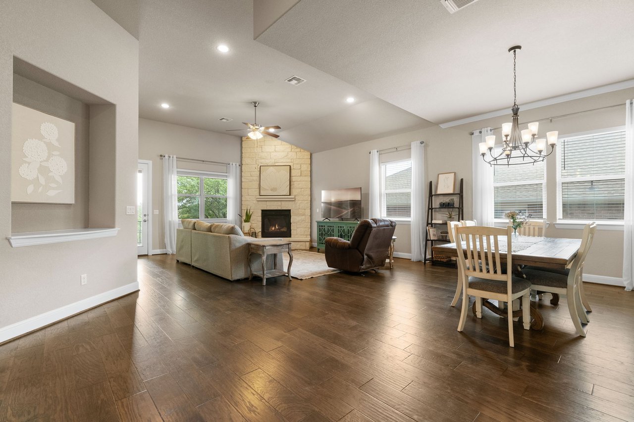 520 Peakside Circle
