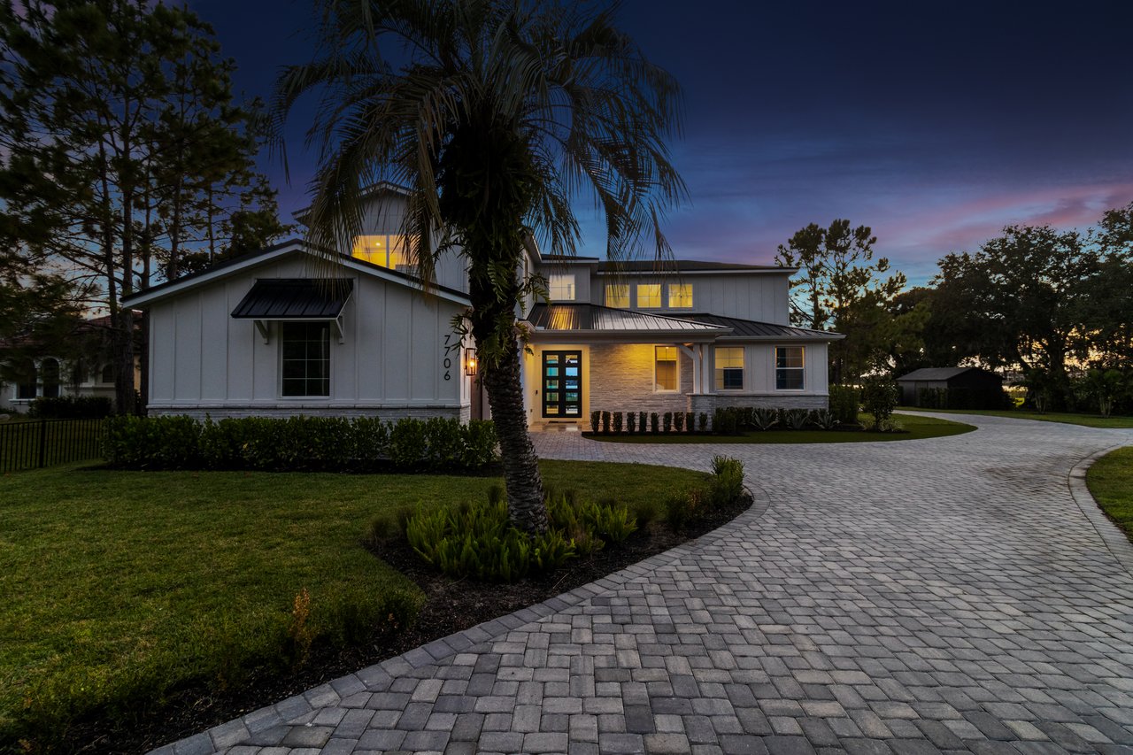 7706 Ficquette Rd- Windermere