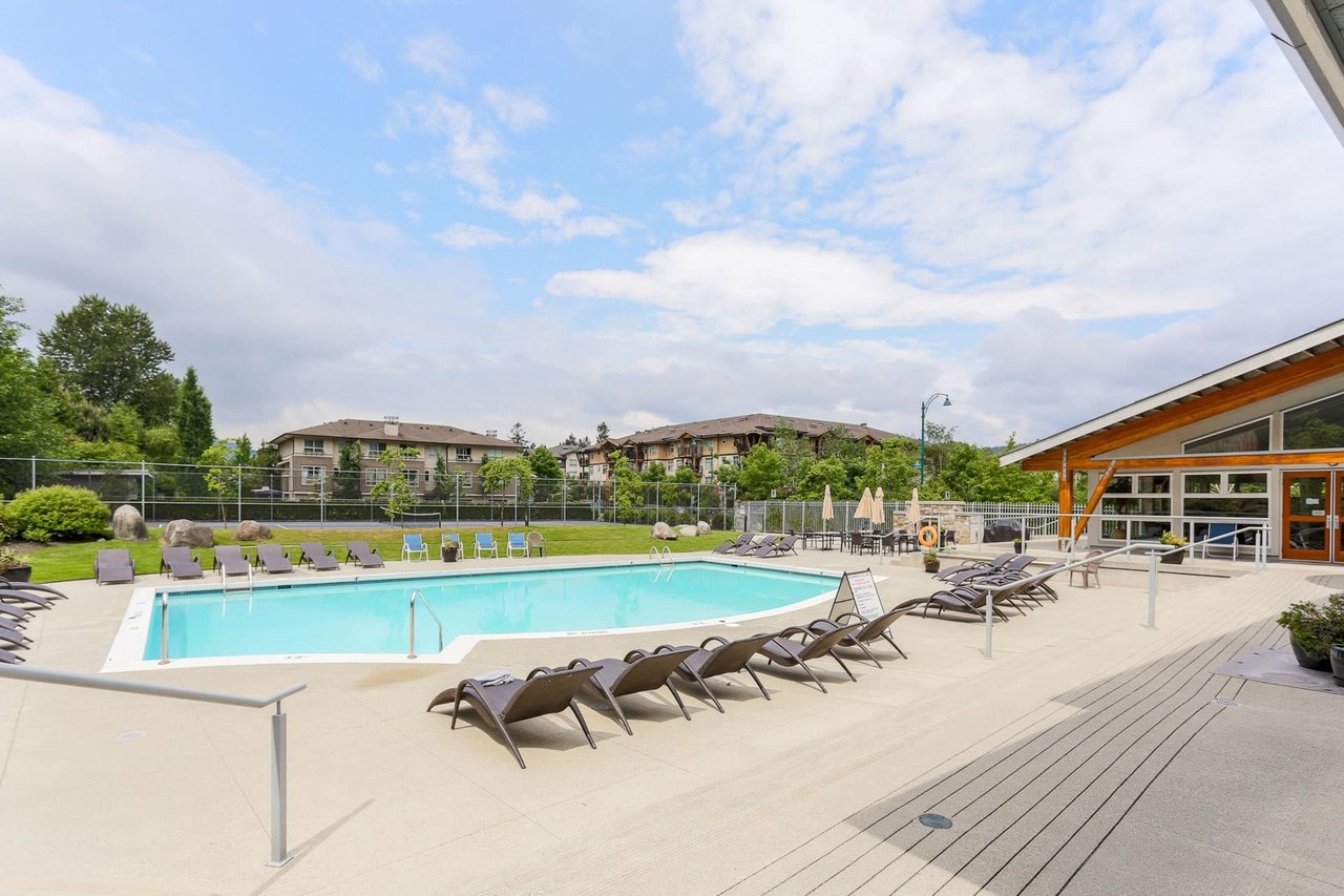207-500 Klahanie Drive, Port Moody
