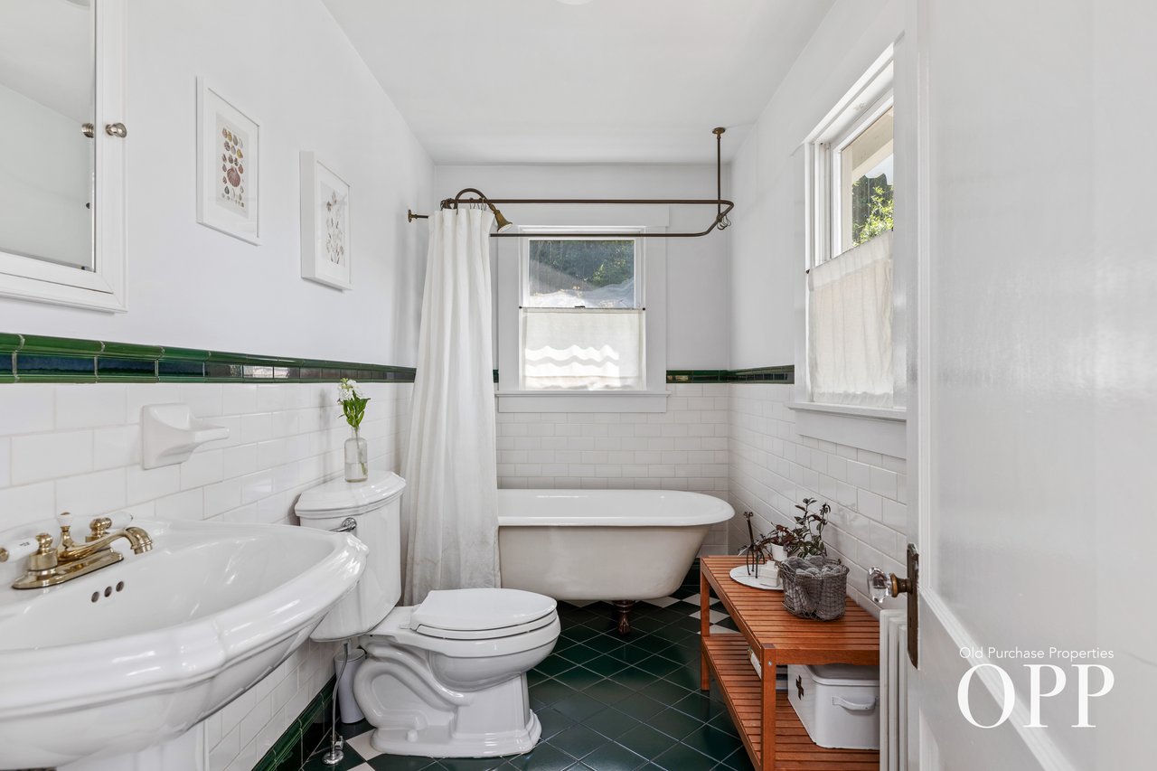 A Renovated Cape in the Heart of Brookhaven Hamlet