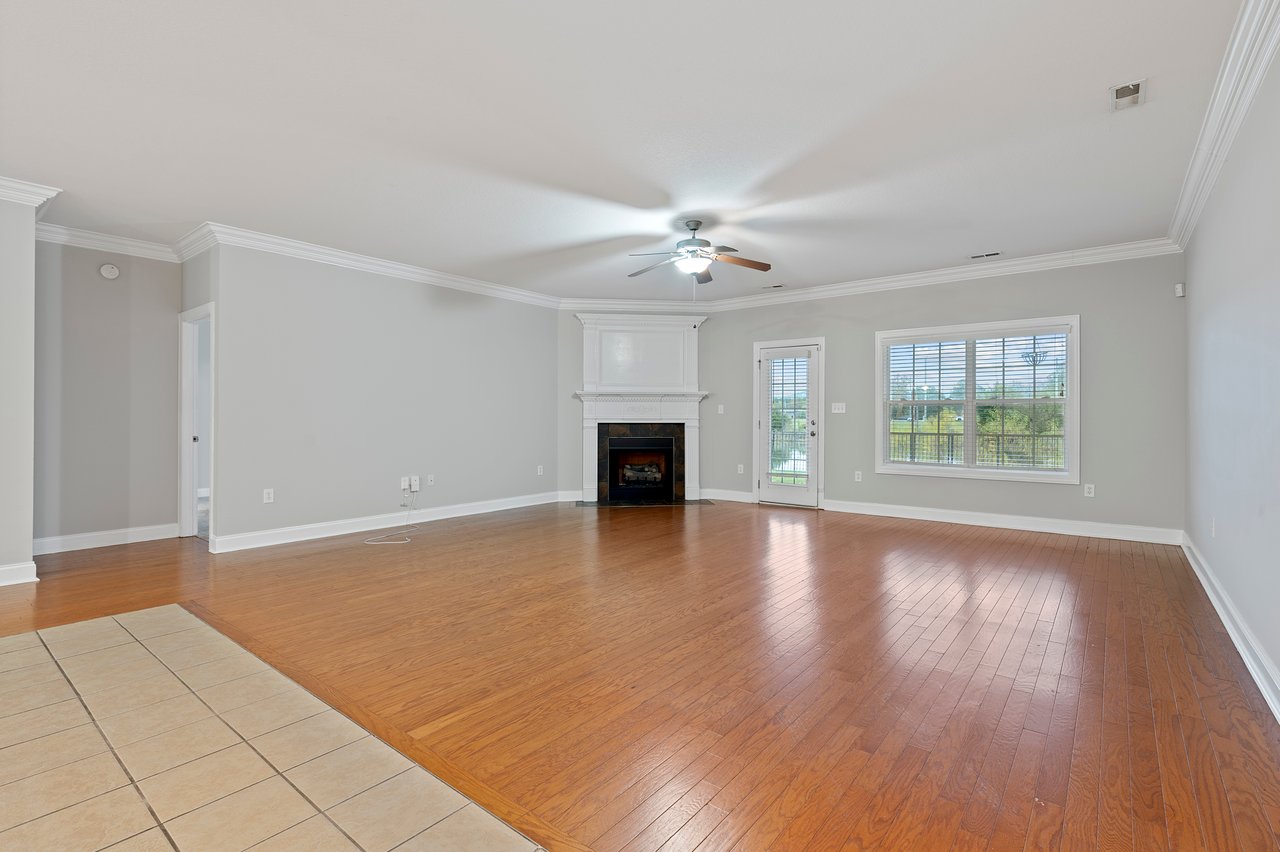 GOLDSMITH-SCHIFFMAN School District with 4 Bedrooms!!