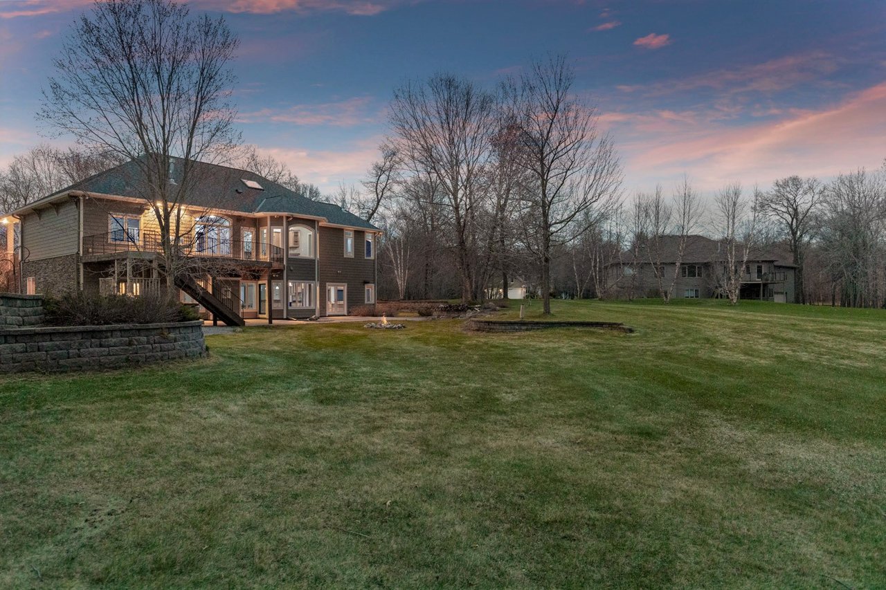 Exquisite Custom Built Rambler on the Refuge Golf Course