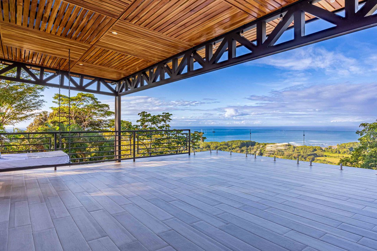 Exclusive Luxury Villa with Infinity Pool