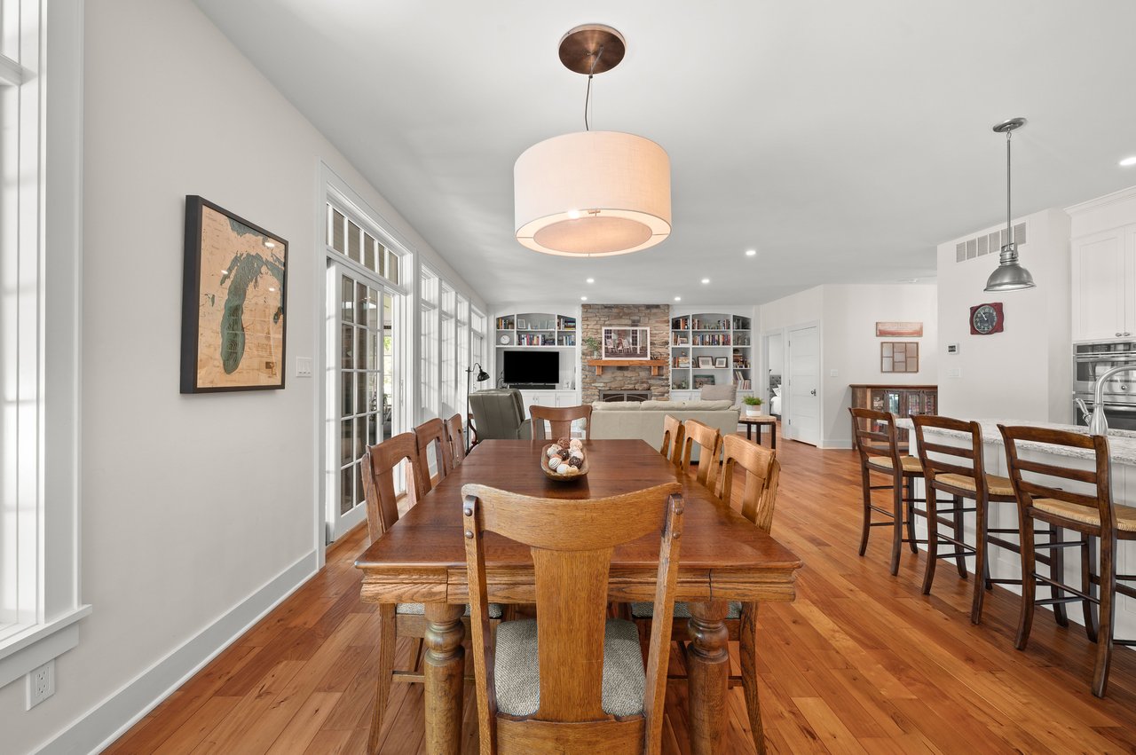 47118 Oak Avenue, Grand Beach, MI 49117