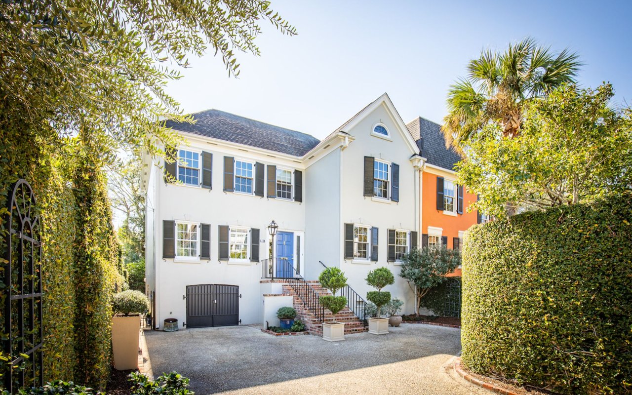 Sophisticated Elevated Home – 59 1/2 South Battery