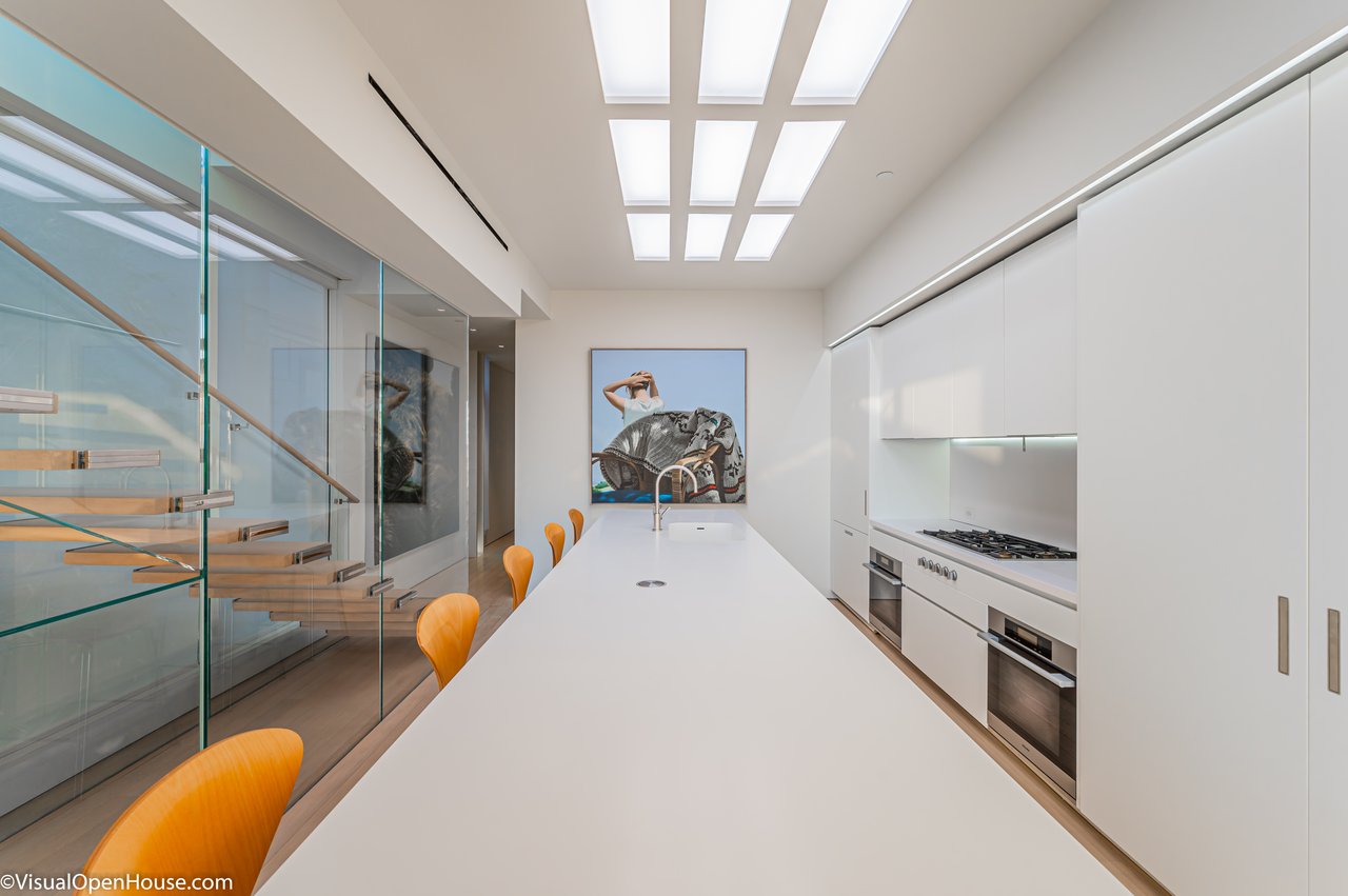 1267 Palisades Beach Road