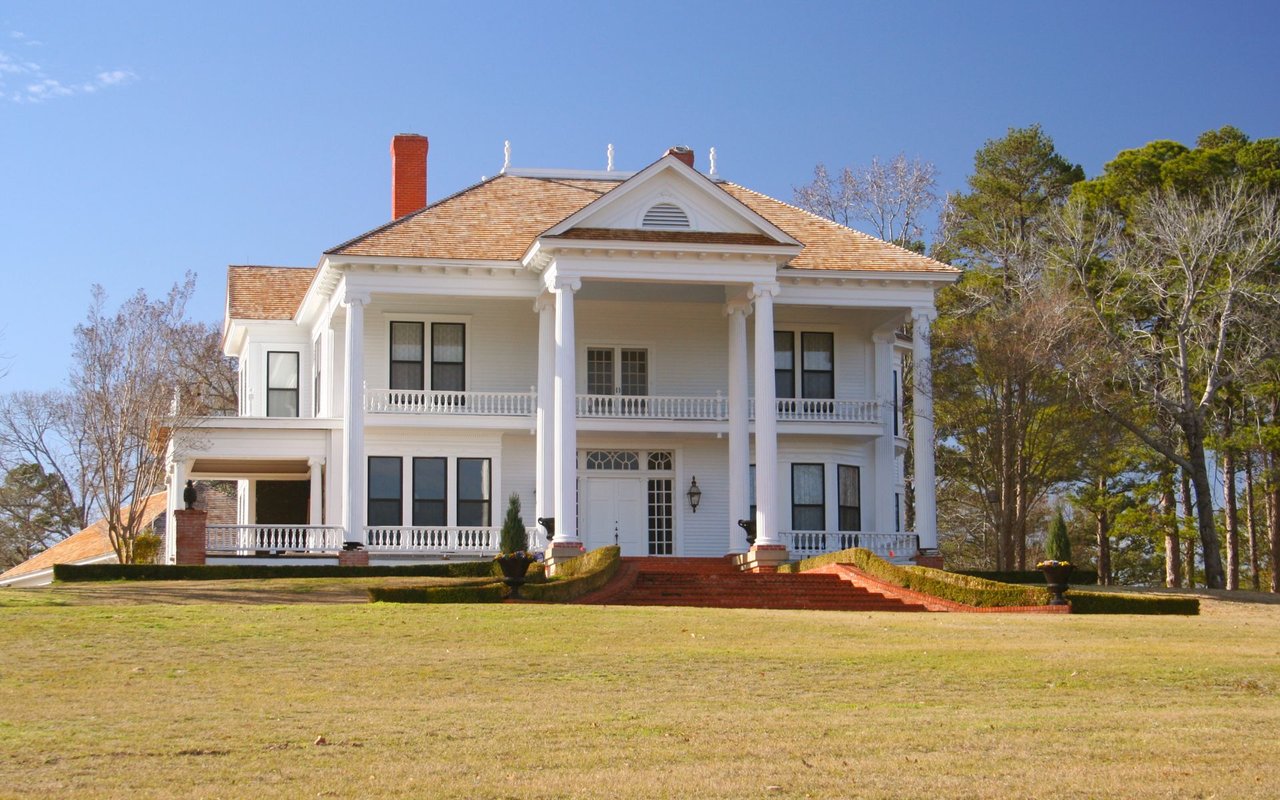 River Oaks