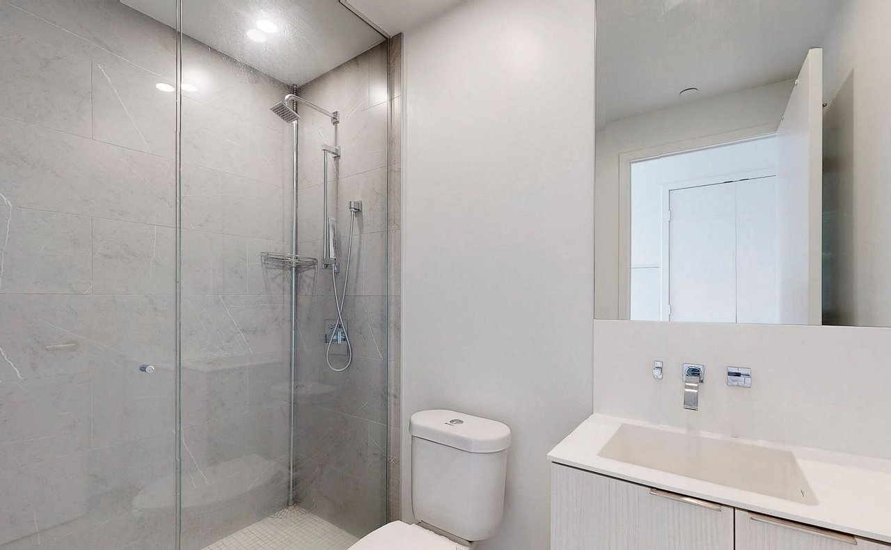 16 Bonnycastle Street Unit: 4202 