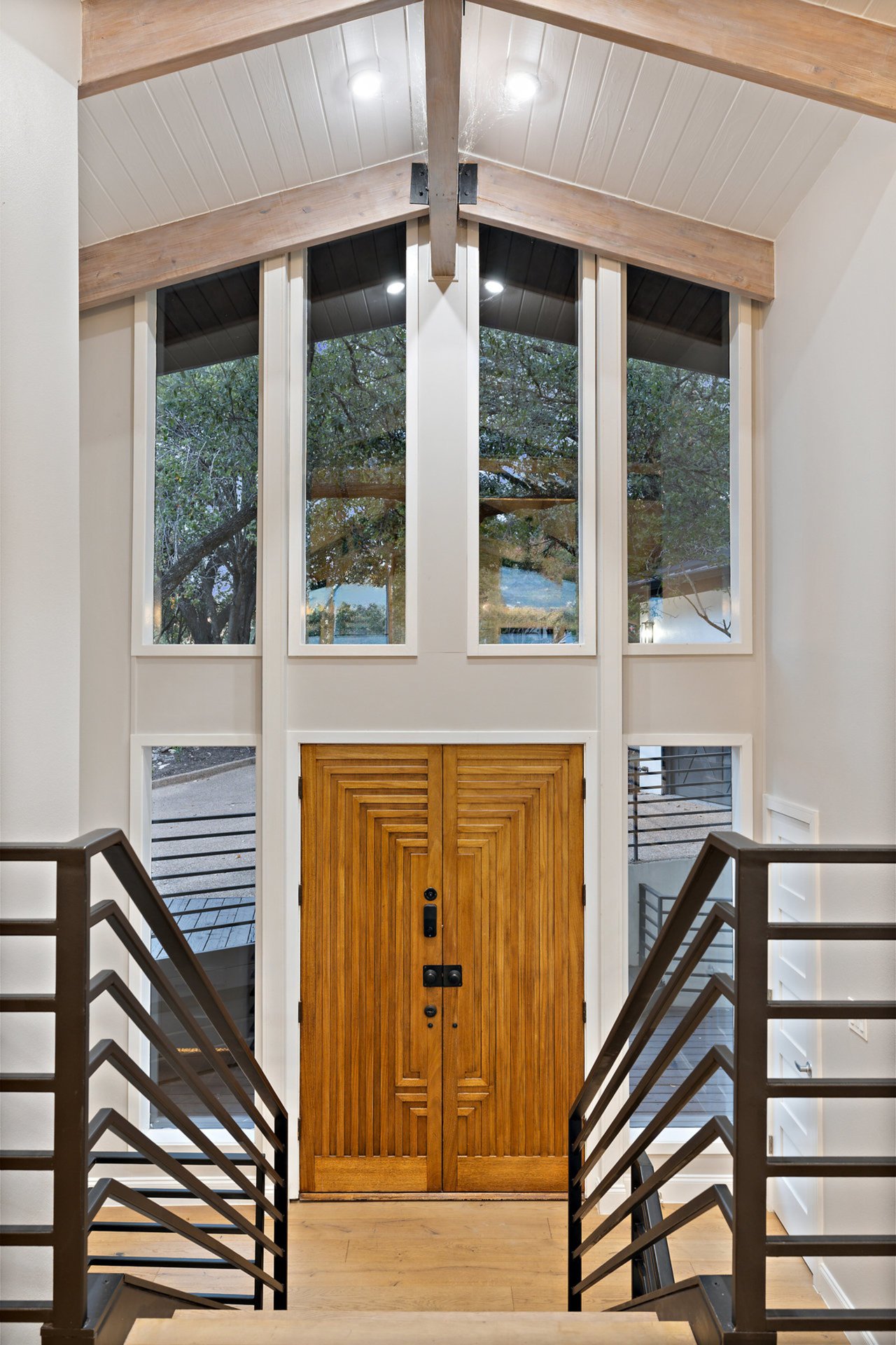 6905 Ladera Norte | Contemporary Northwest Hills Estate