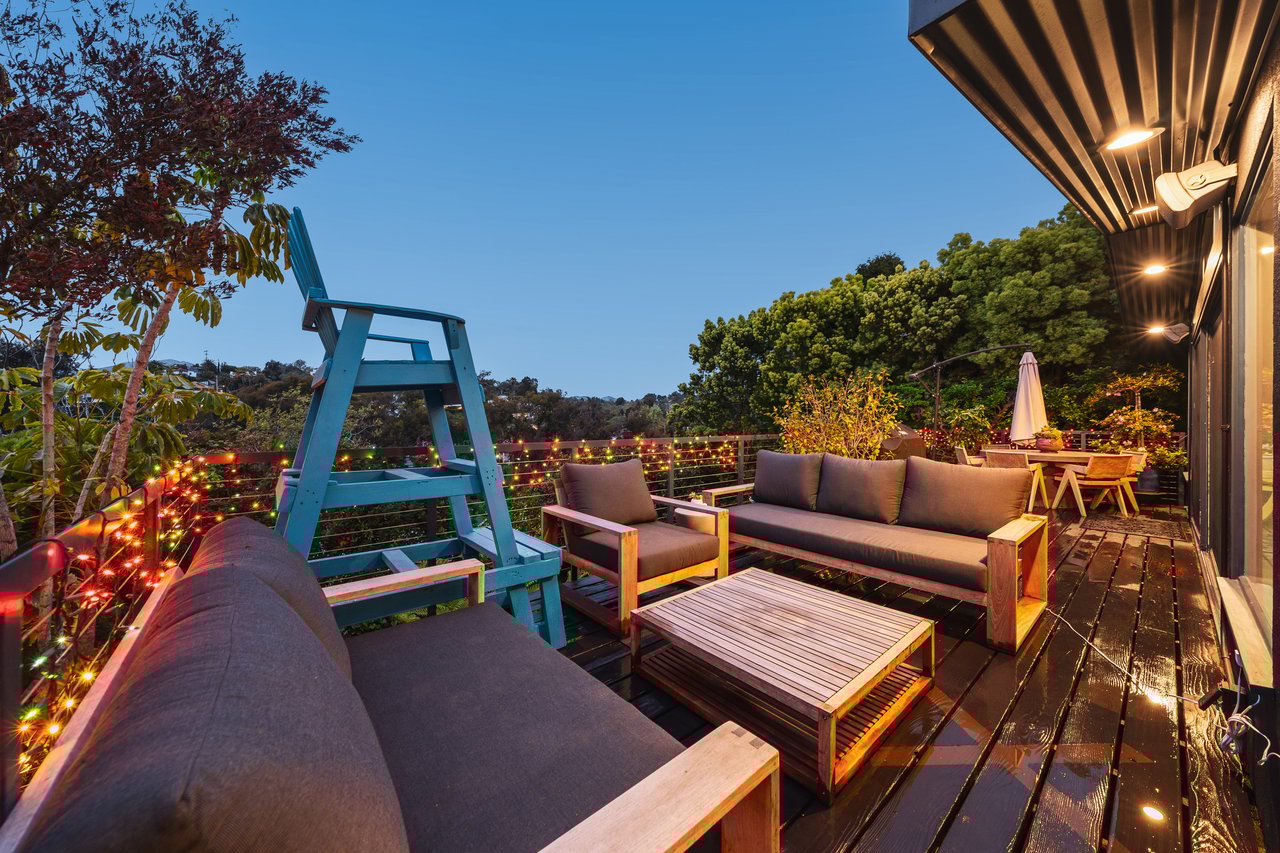 295 Mabery Rd, Santa Monica