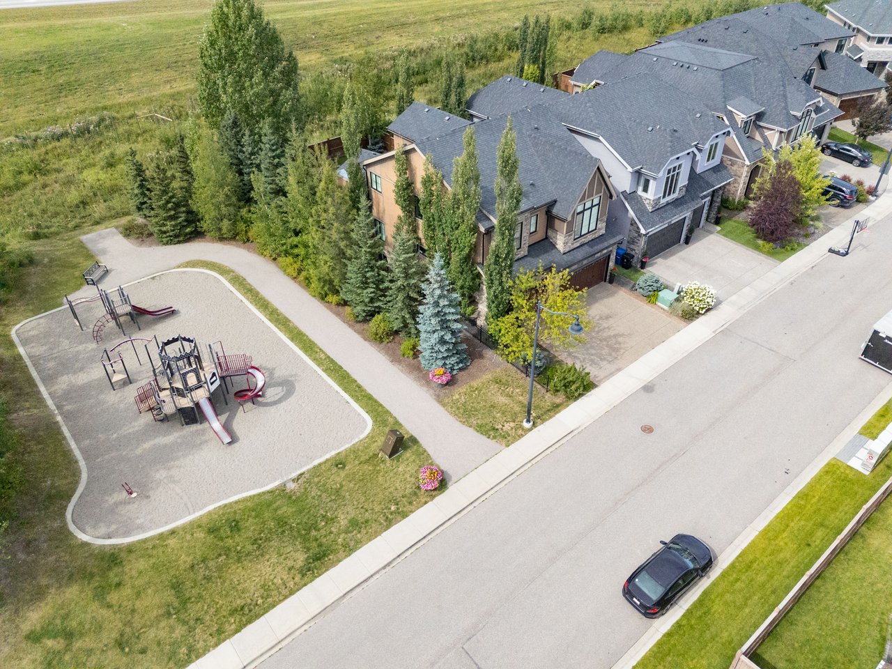 138 Ascot Crescent SW