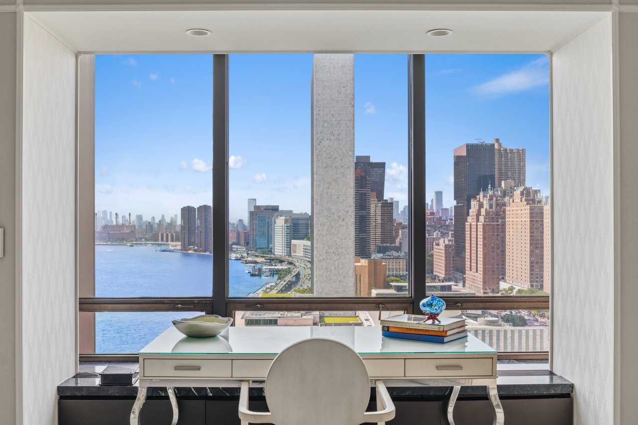 870 United Nations Plaza