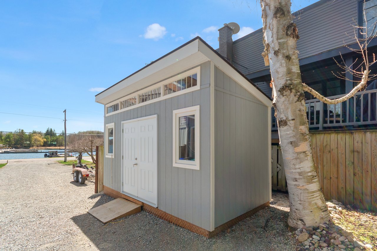 604 CHAMPLAIN Road