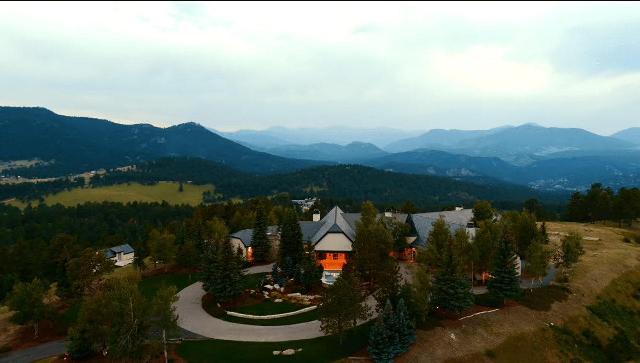 Summit Estate