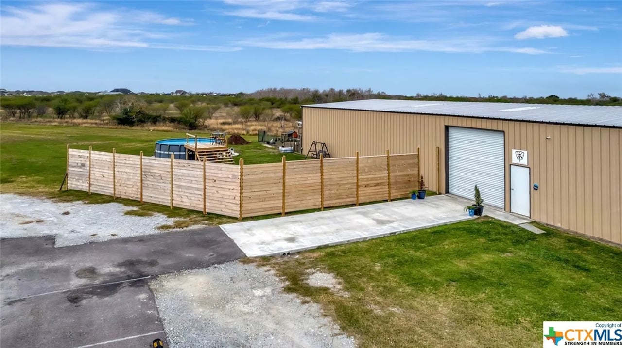 13955 US Hwy 77