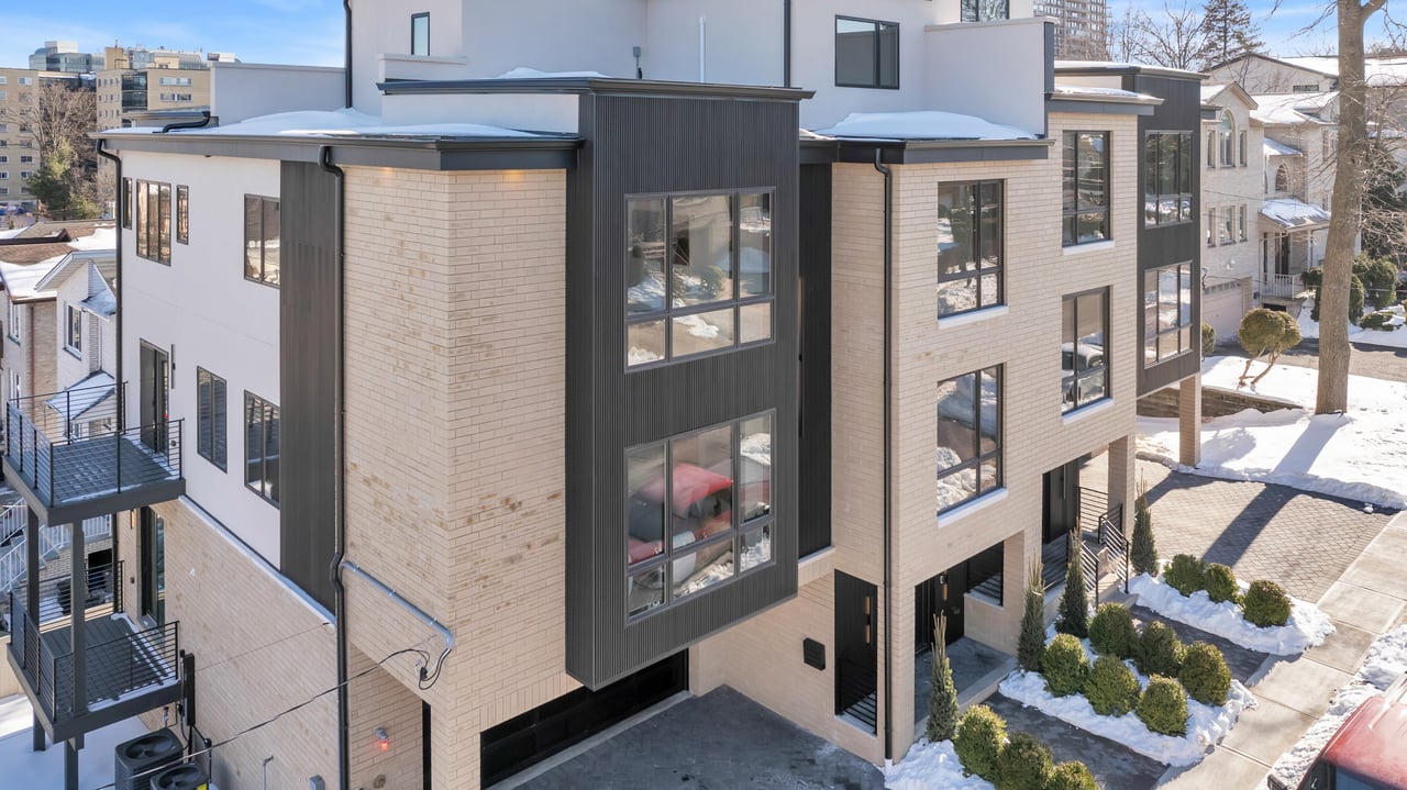 2220 Mackay Avenue B