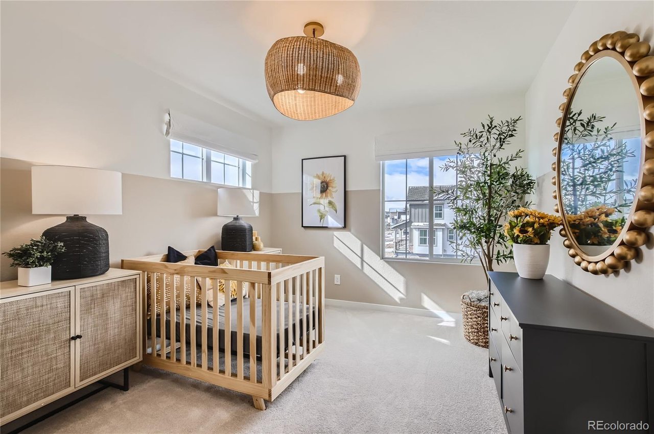 907 W Beverly Street