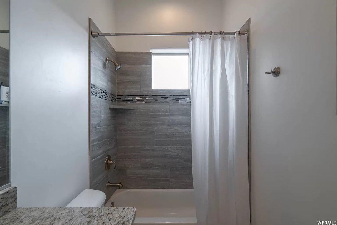 HIDEAWAY RETREAT