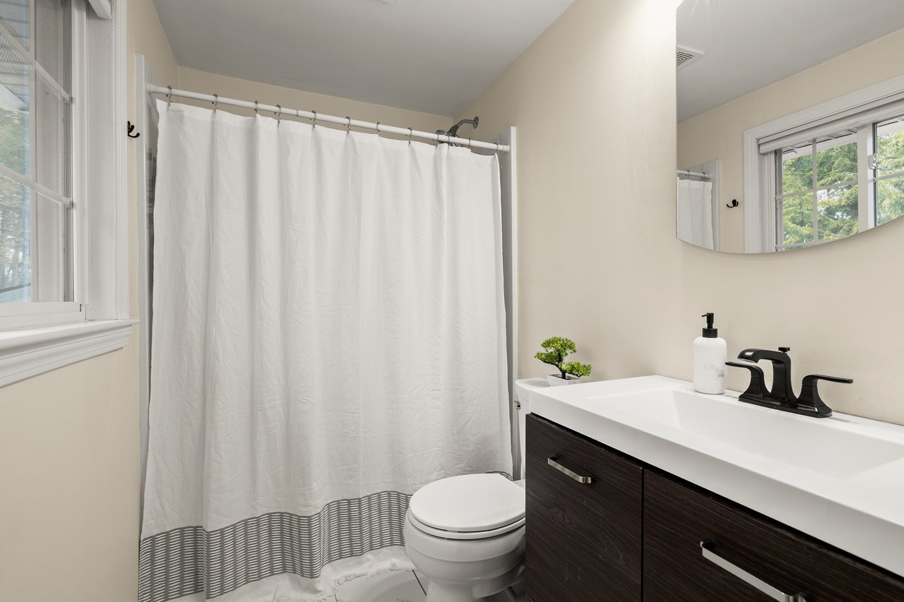 90 Helena Rd Marshfield