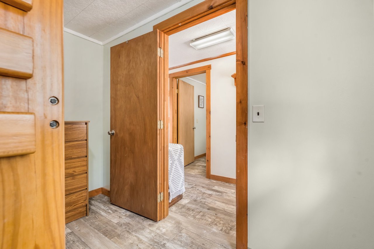 76 Cottage Shore Drive Holden, ME 04429-7003