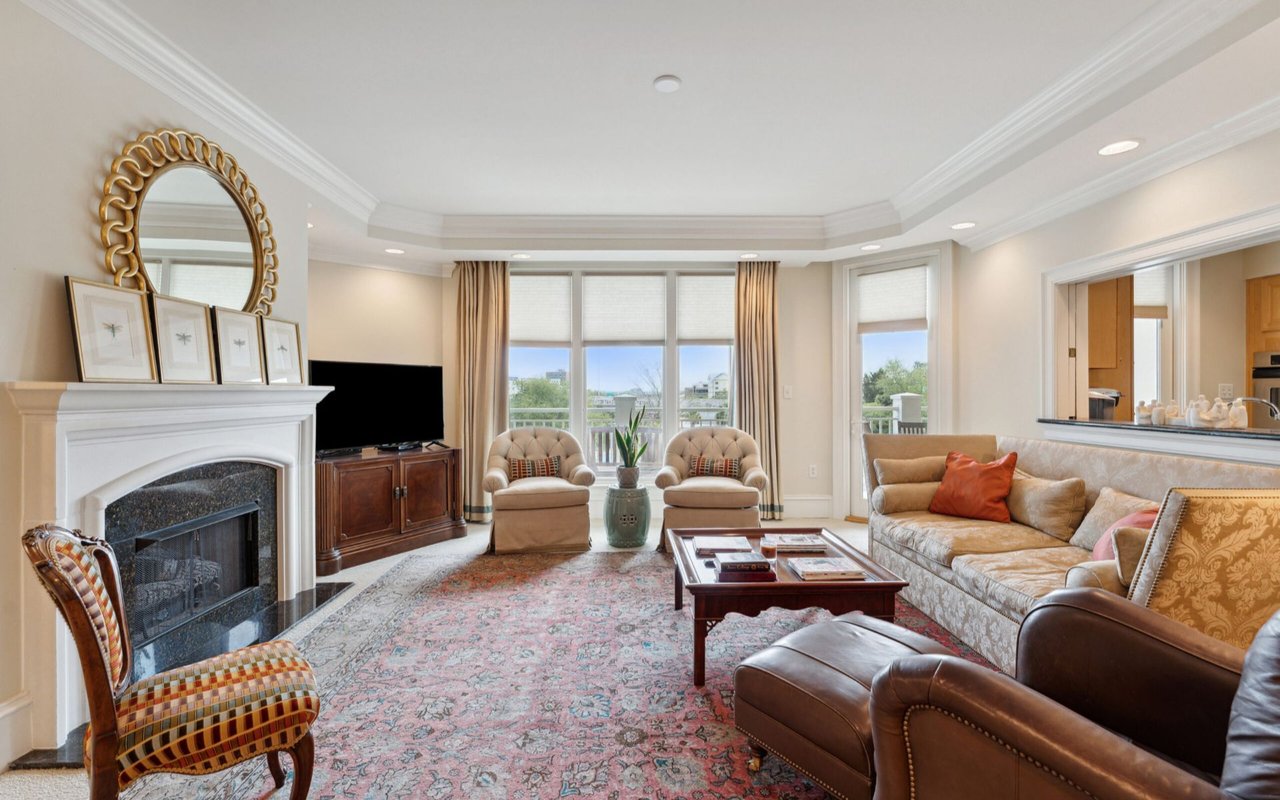 For Sale – Luxury Downtown Condos at The Bristol