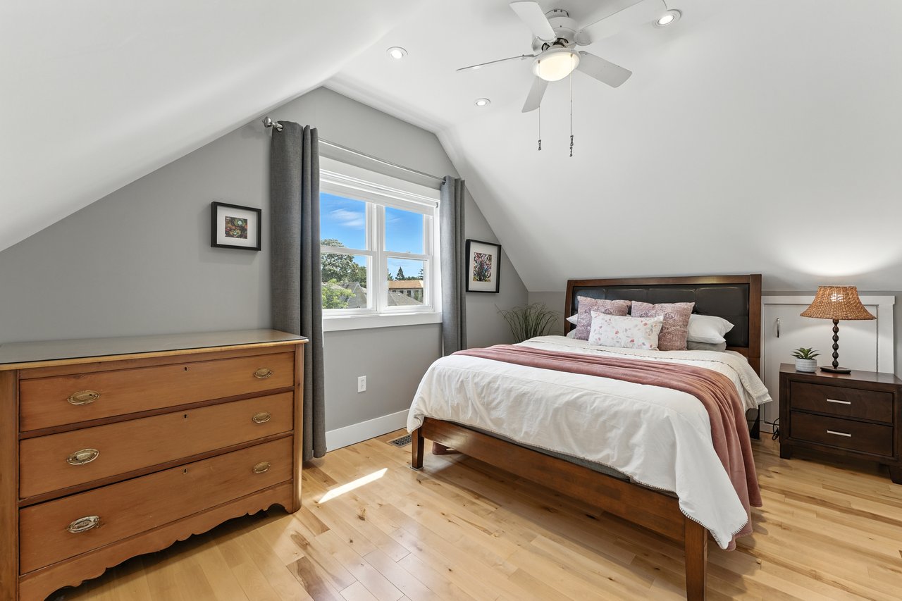4 Fulham Dr