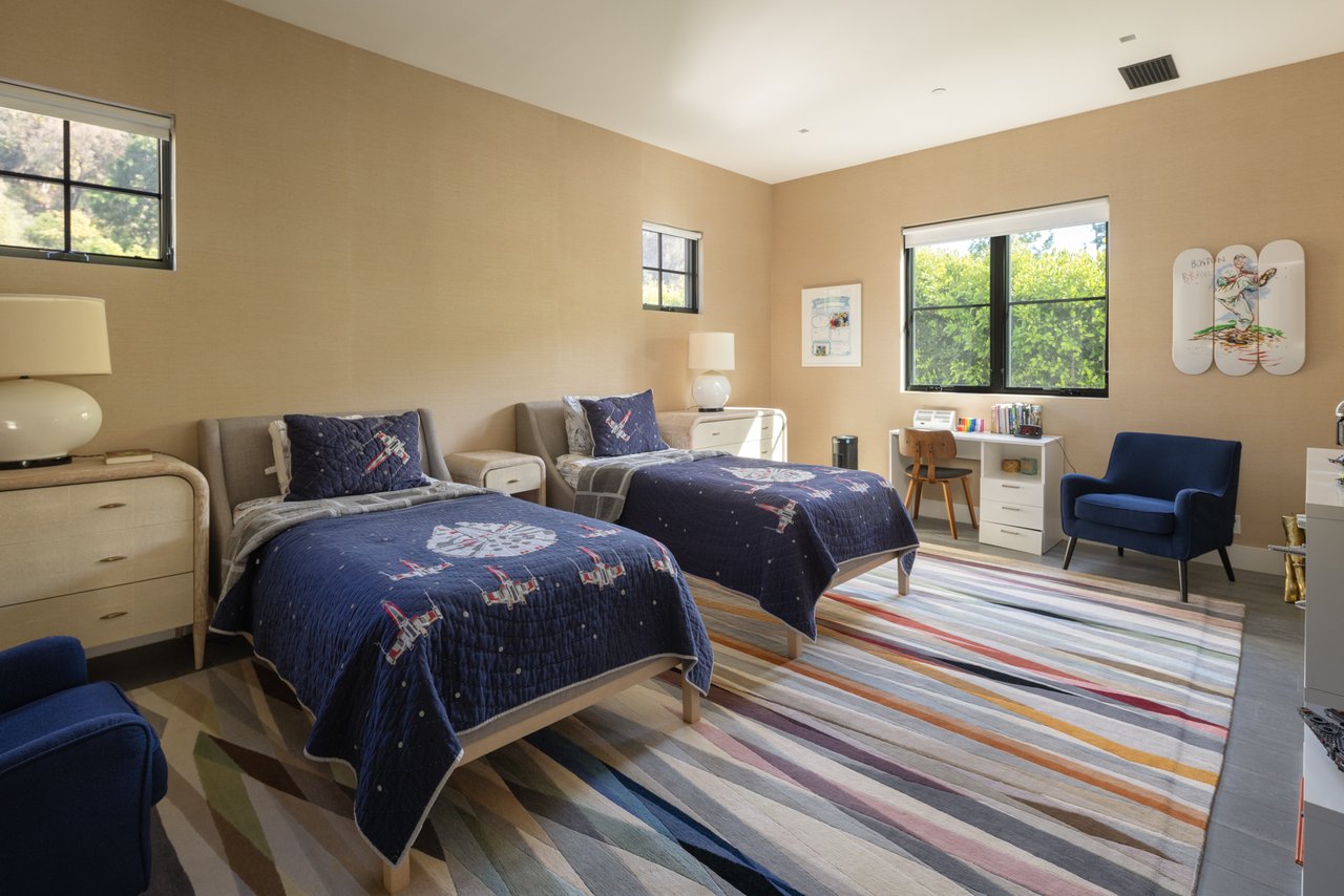 1281 Stone Canyon Rd