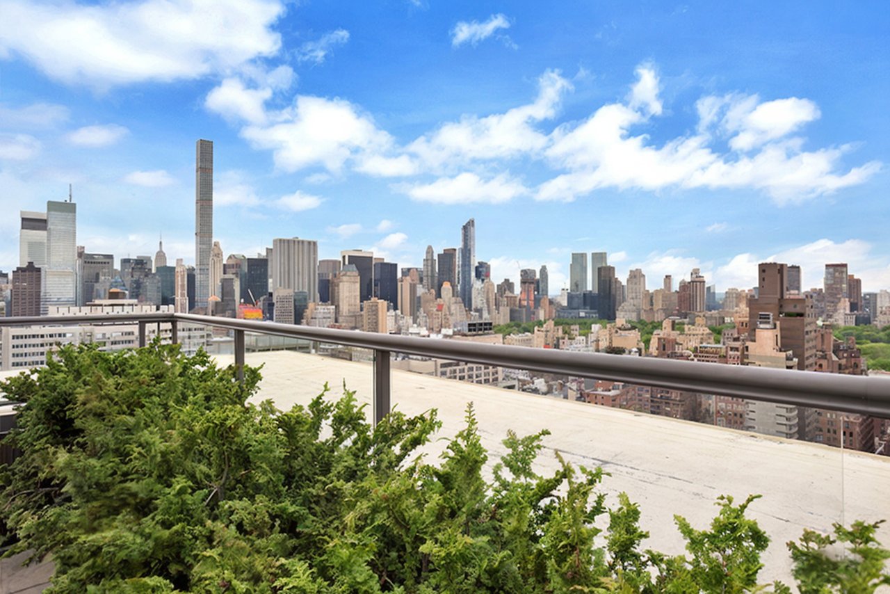 190 E 72nd Street 34CD