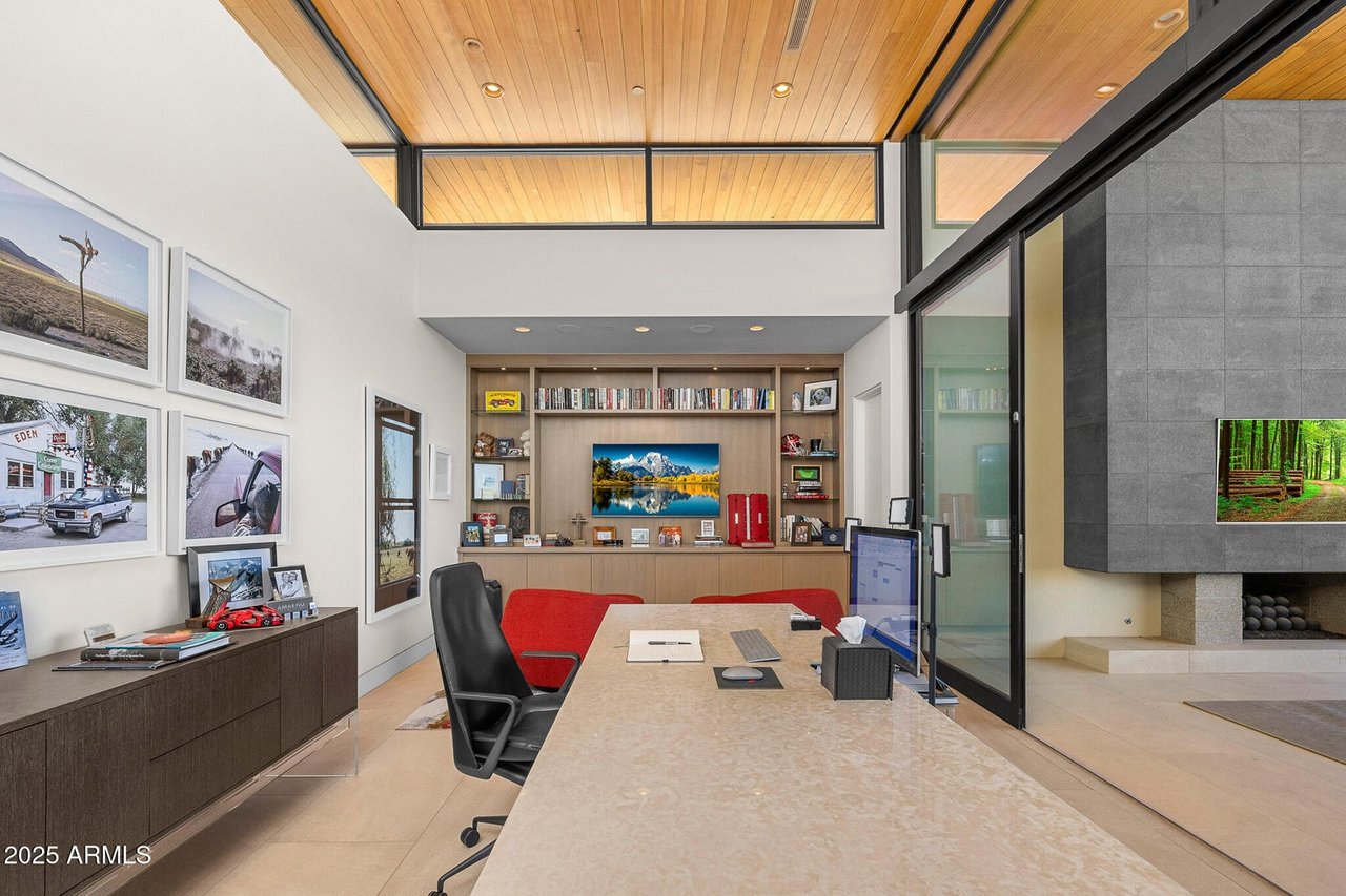 6149 E INDIAN BEND Road