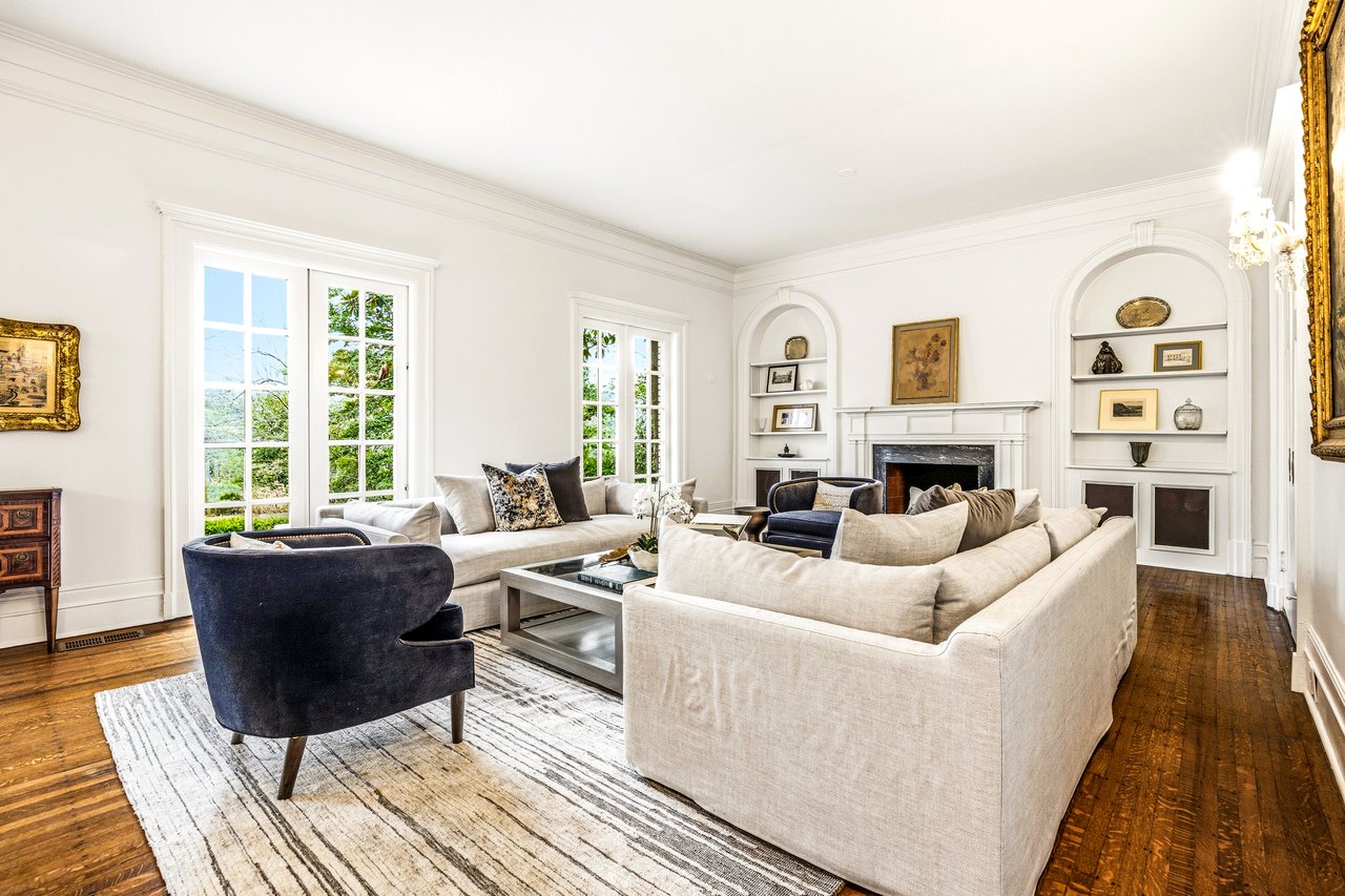 794 Springdale Road NE