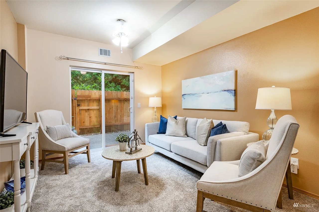 3 VALLEY CREST Way