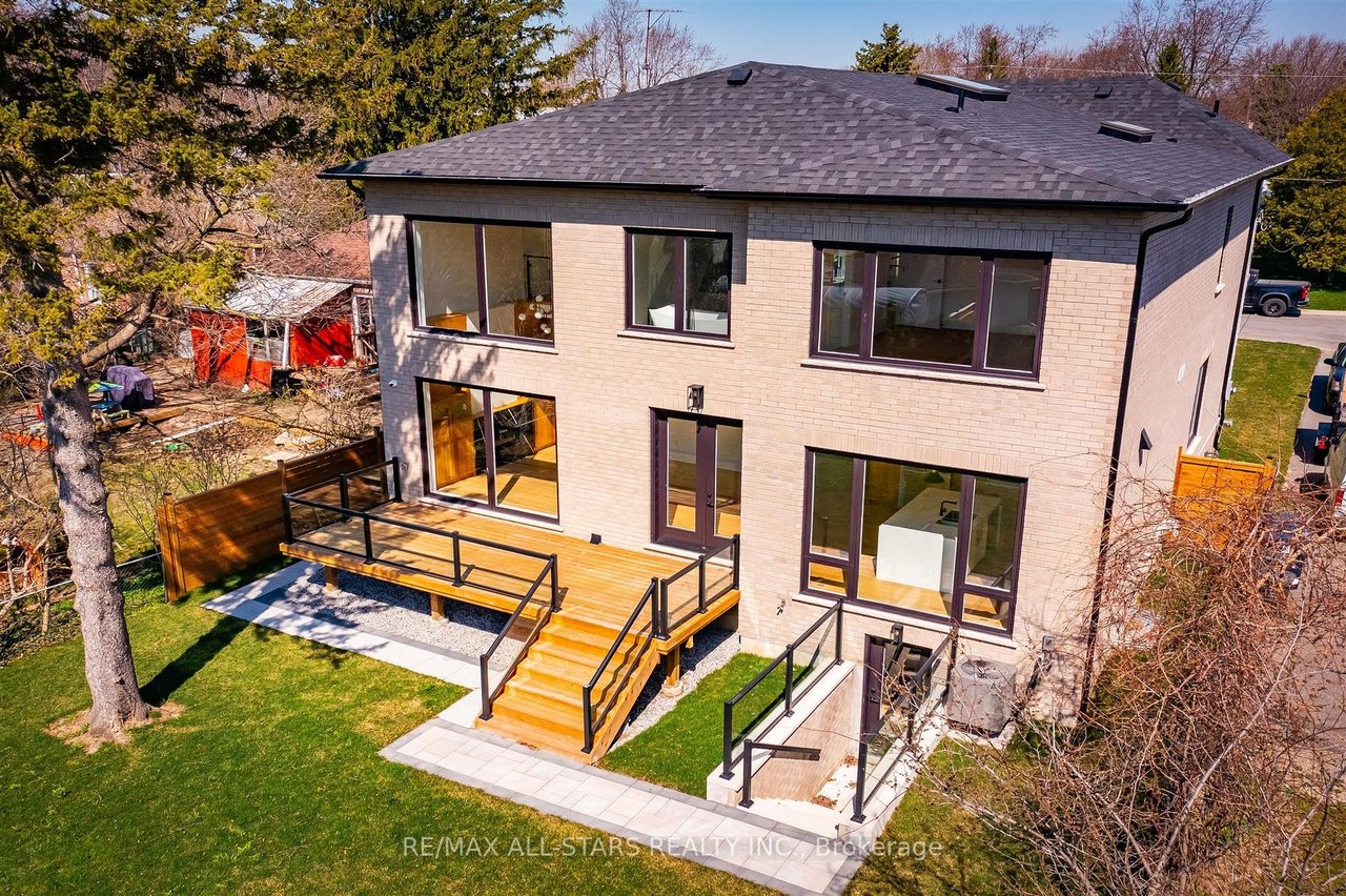 93 Cree Ave
