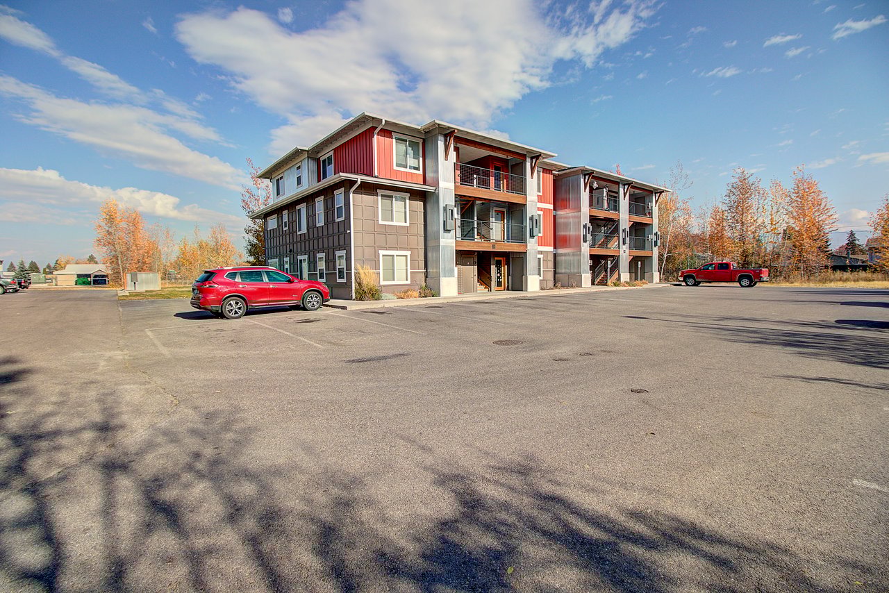 12 Unit Apartment Complex