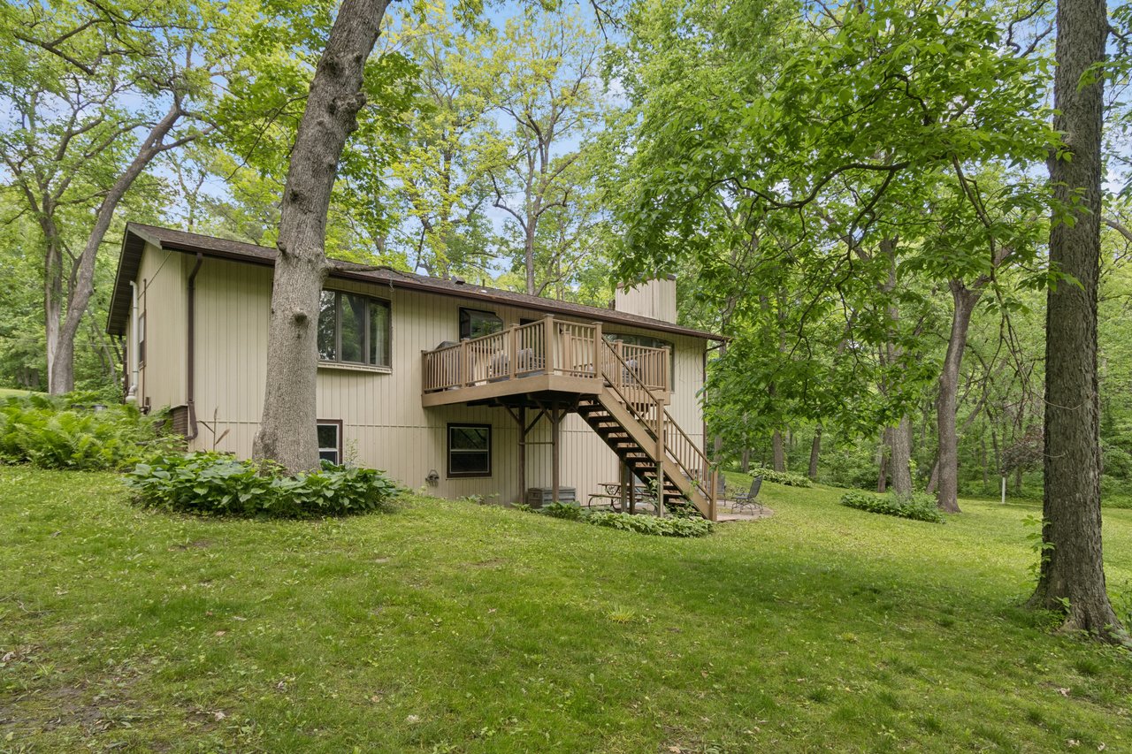 6 Woodland Dr NE