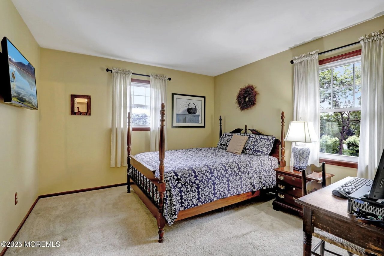 3245 Rambling Hill Court