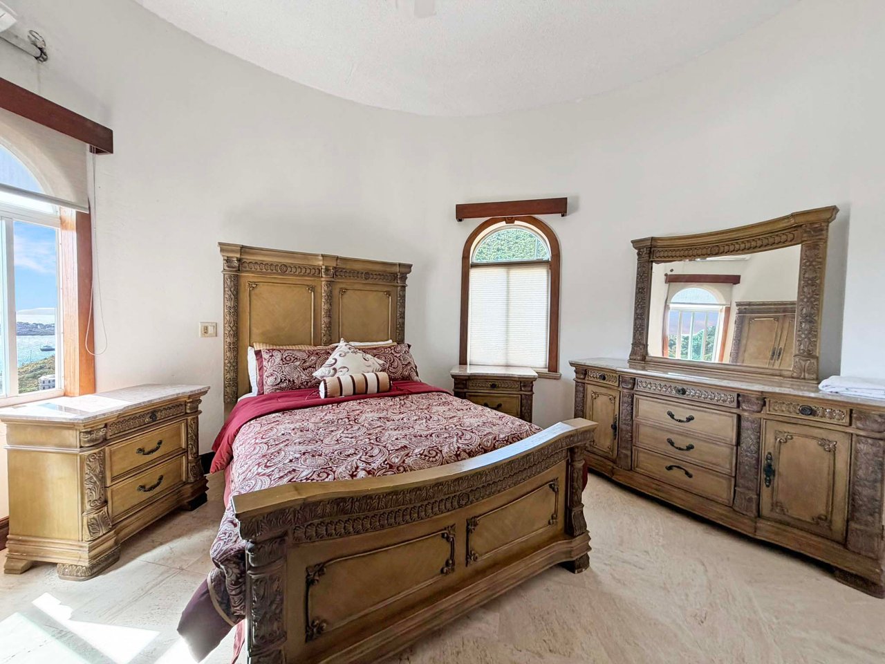 565 Parham Town 7 Bedroom Villa