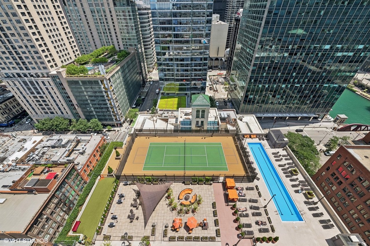 345 N LA SALLE Drive Unit: 209