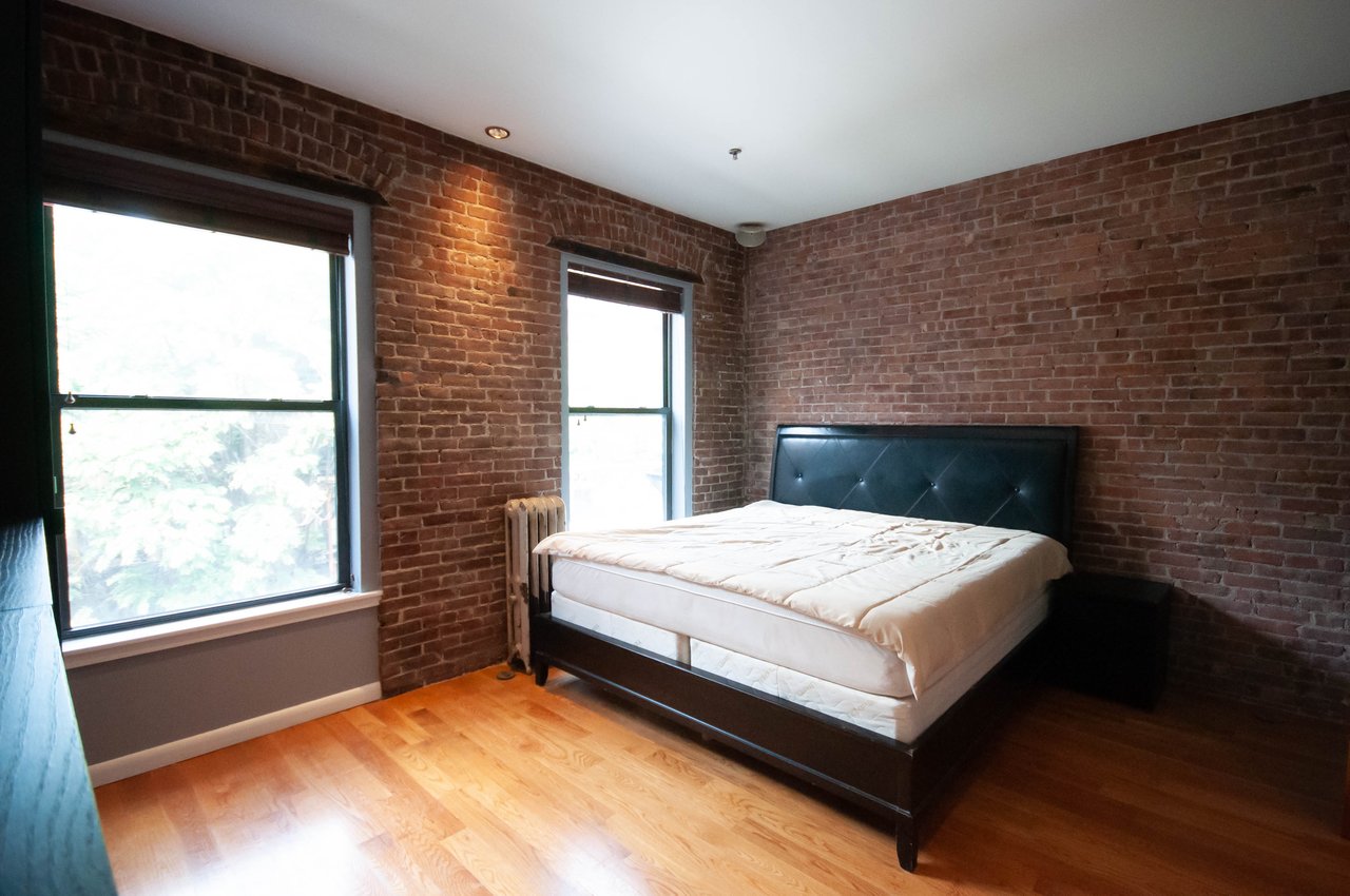 369 West 46th Street – Building